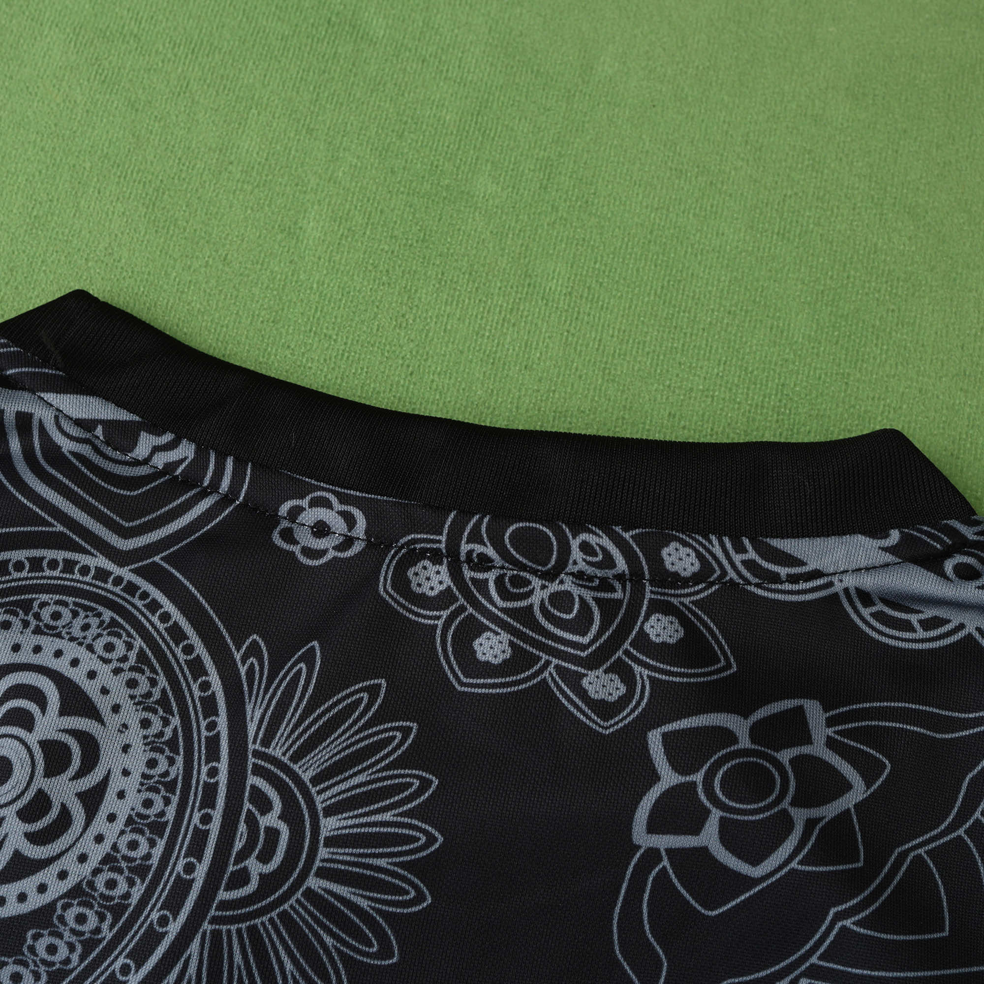 Barcelona 'Paisley'
