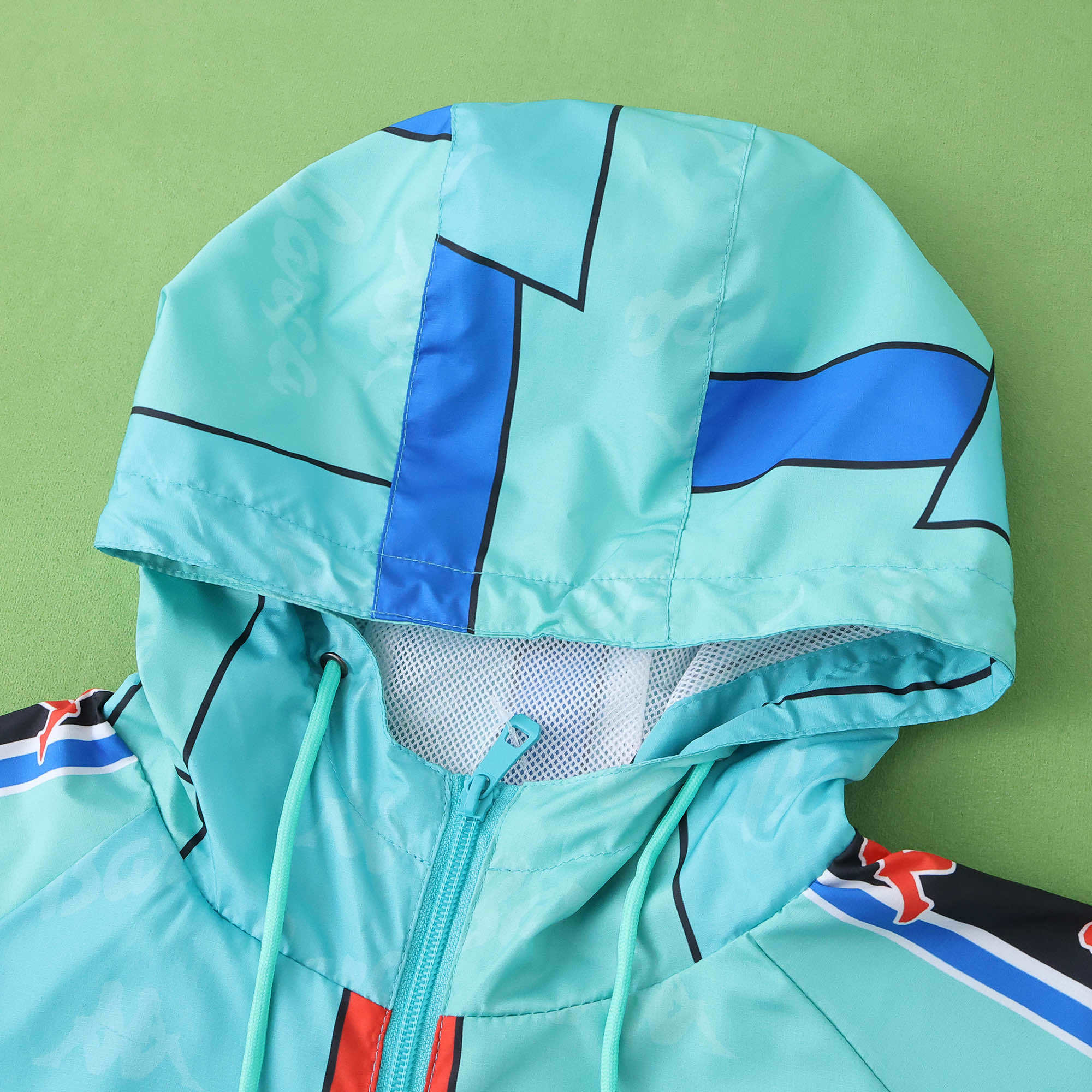 Barcelona 'Vintage 90s' - Hooded Jacket