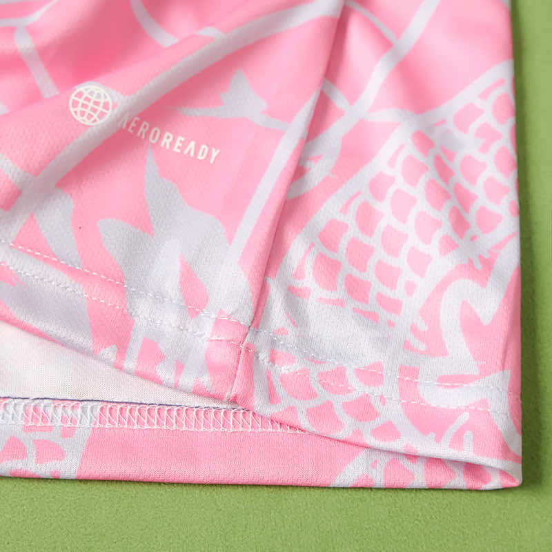 Real Madrid 'Pink Majesty'