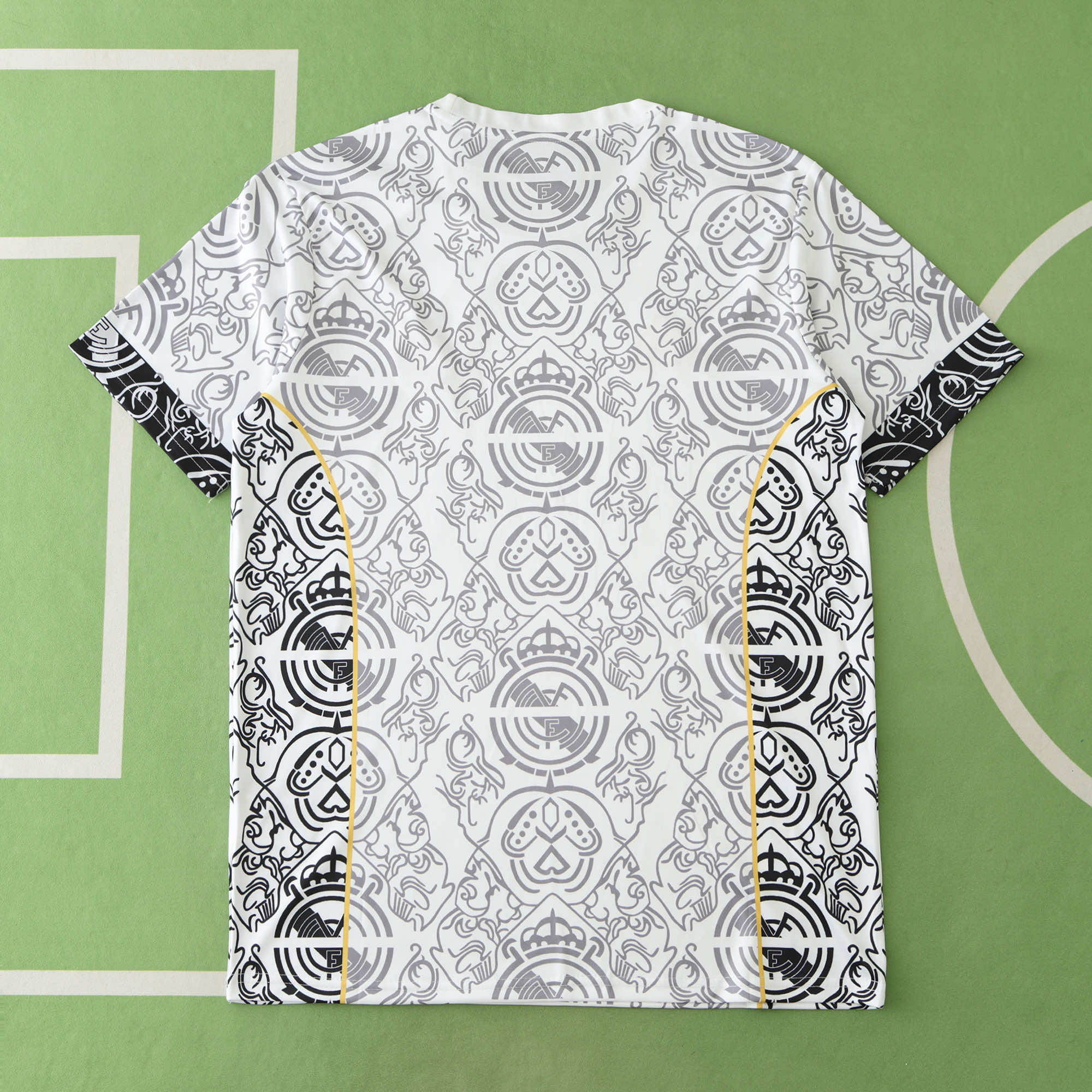 Real Madrid 'Crown of Tradition'